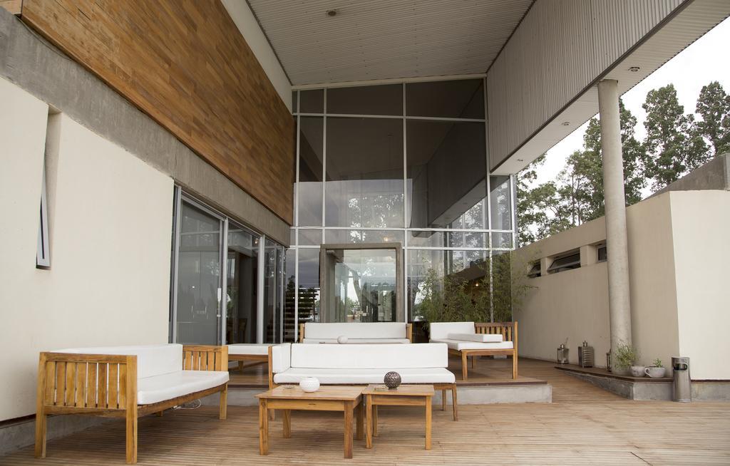 Herradura Hotel Suites Neuquen Exterior photo
